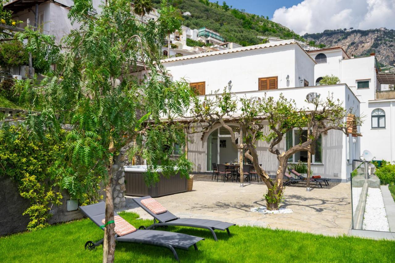 Villa Mimina - Exclusive With Garden, Jacuzzi And Sea View