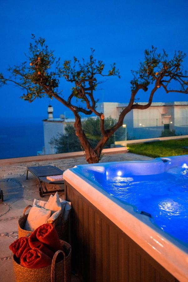 Mimina - Exclusive With Garden, Jacuzzi And Sea View
