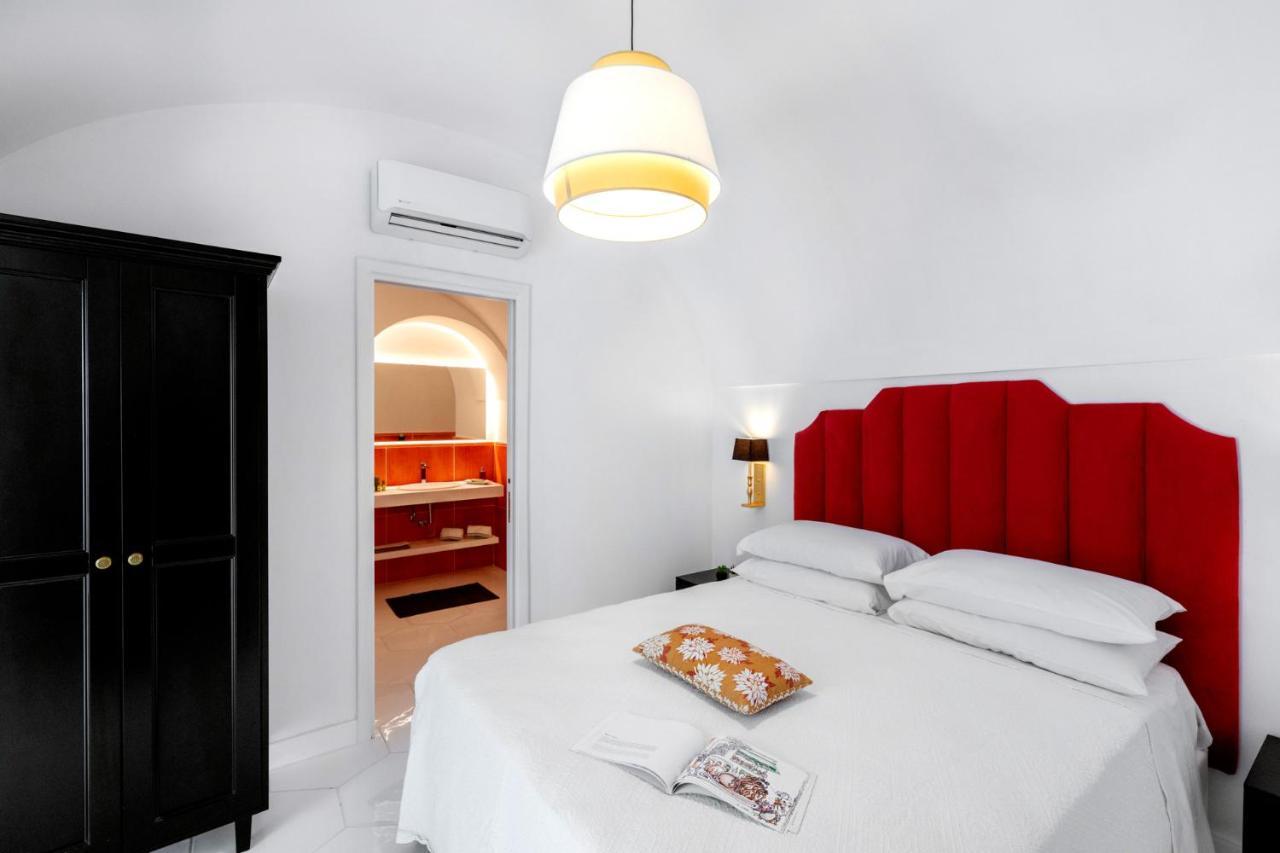 Mimina - Exclusive With Garden, Jacuzzi And Sea View Praiano