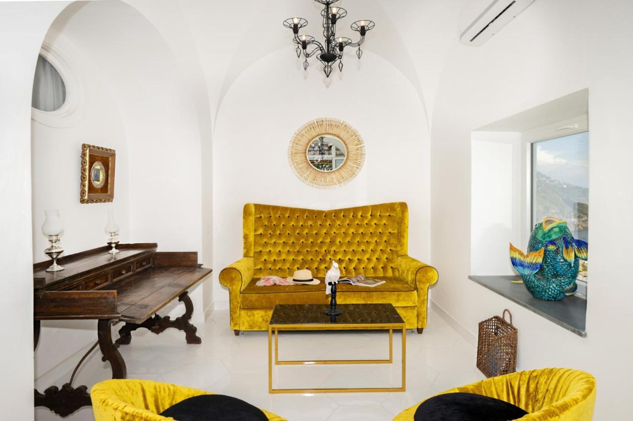 Villa Mimina - Exclusive With Garden, Jacuzzi And Sea View Praiano