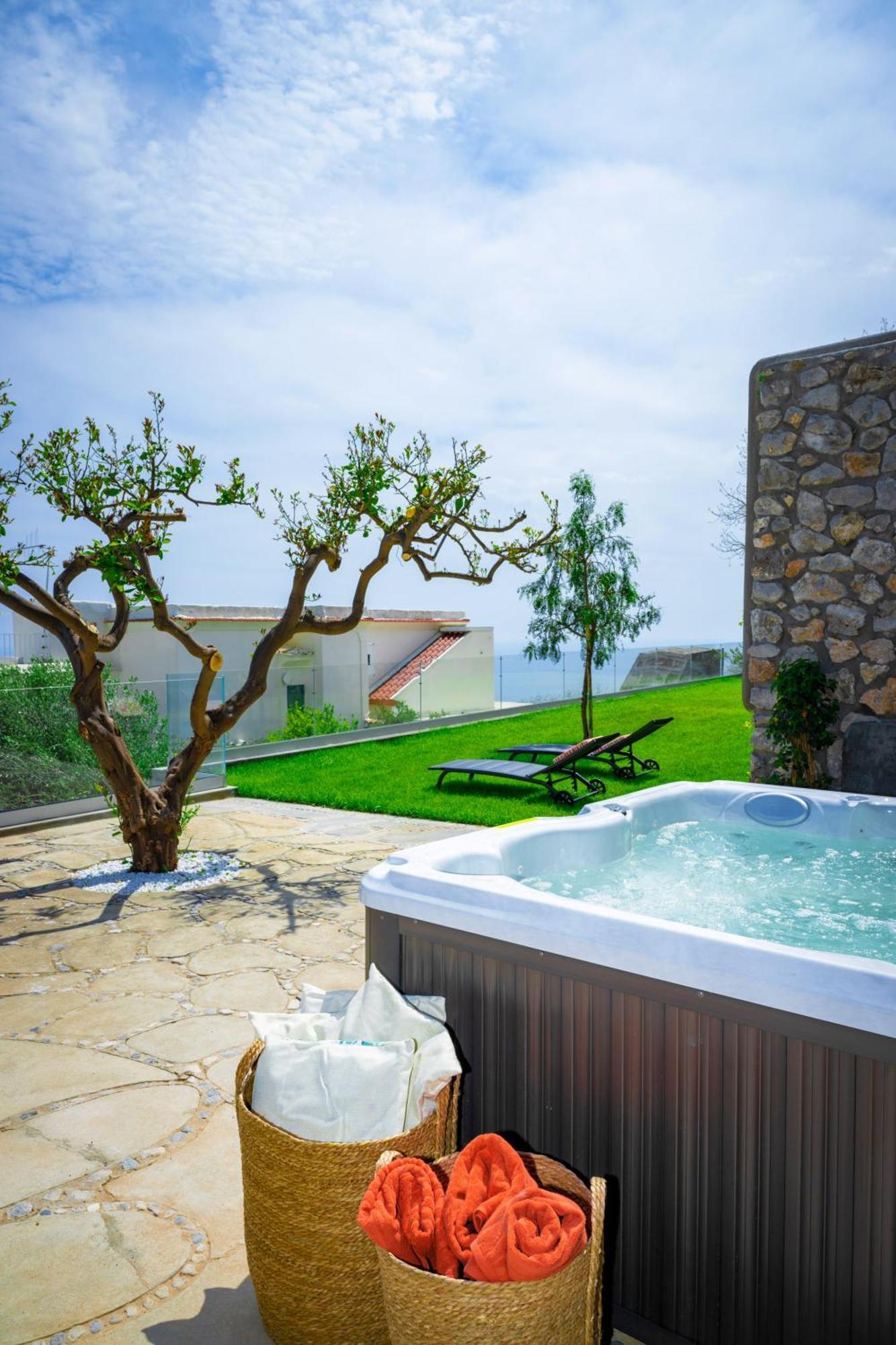 Mimina - Exclusive With Garden, Jacuzzi And Sea View *